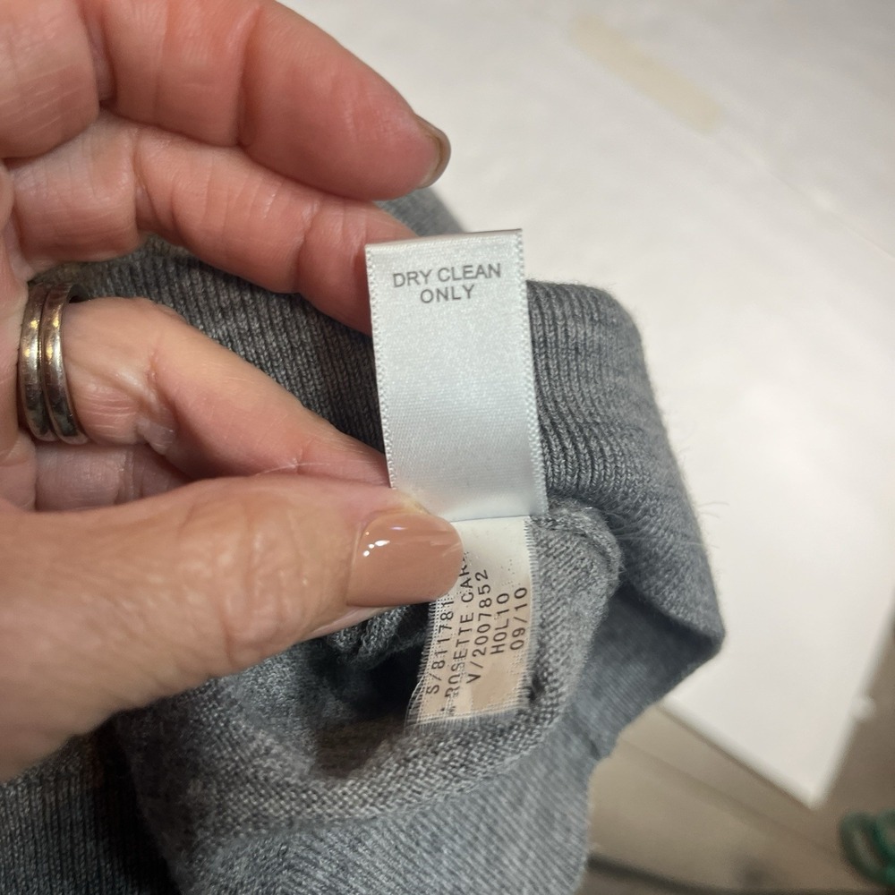 Banana Republic Extra Fine Merino Wool Exclusive Decoration Gray Cardigan Size S - Picture 5 of 9